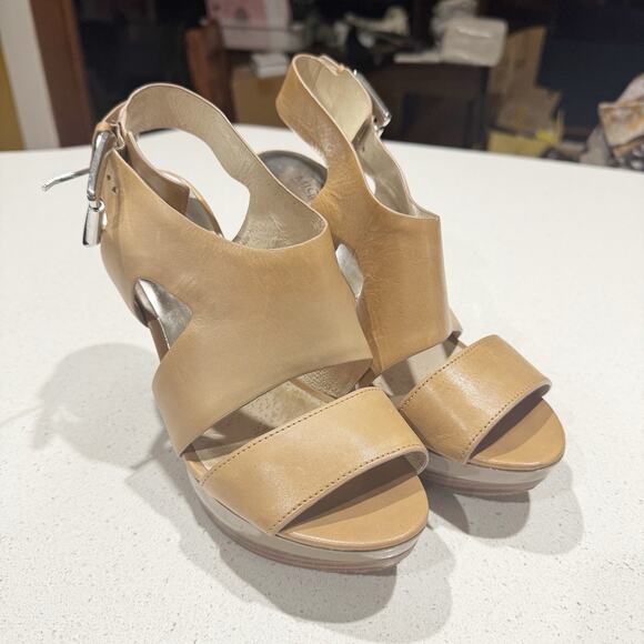 Michael Kors Tan Carla Ultra-High Peep Toe Platform Heels | Size 9M - Picture 2 of 10